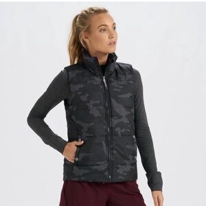 Vuori Truckee Vest Camo XS
